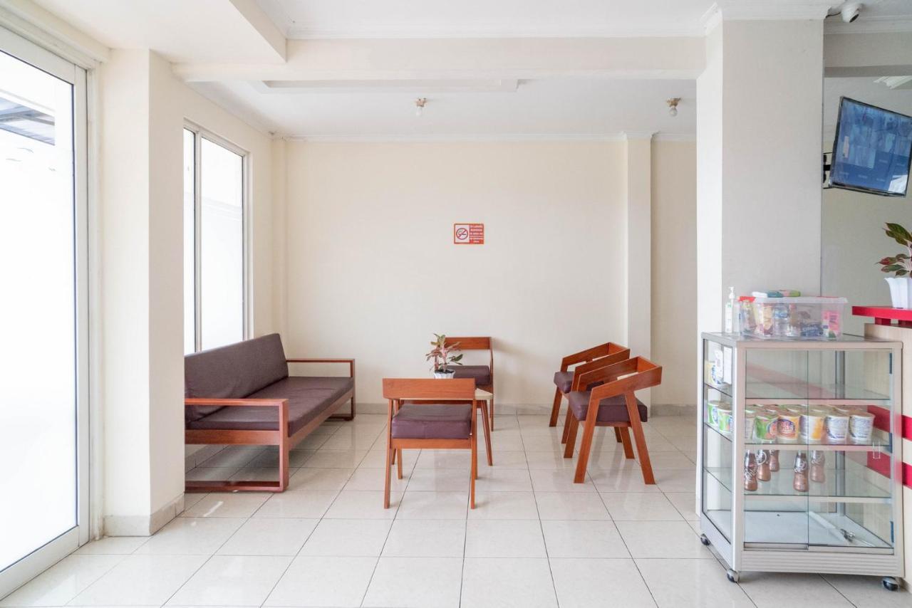 Mroom Residence Near Umn Gading Serpong Redpartner Cicayur Eksteriør bilde